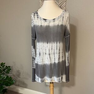 Lightweight tissue tunic sweater gray white long sleeve batik tie dye medium